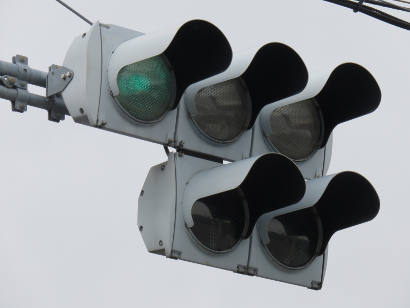 t*a様 車両用信号機 Amazon.co.jp: YVYKFZD 交通 信号ライト LED信号機、リモコン